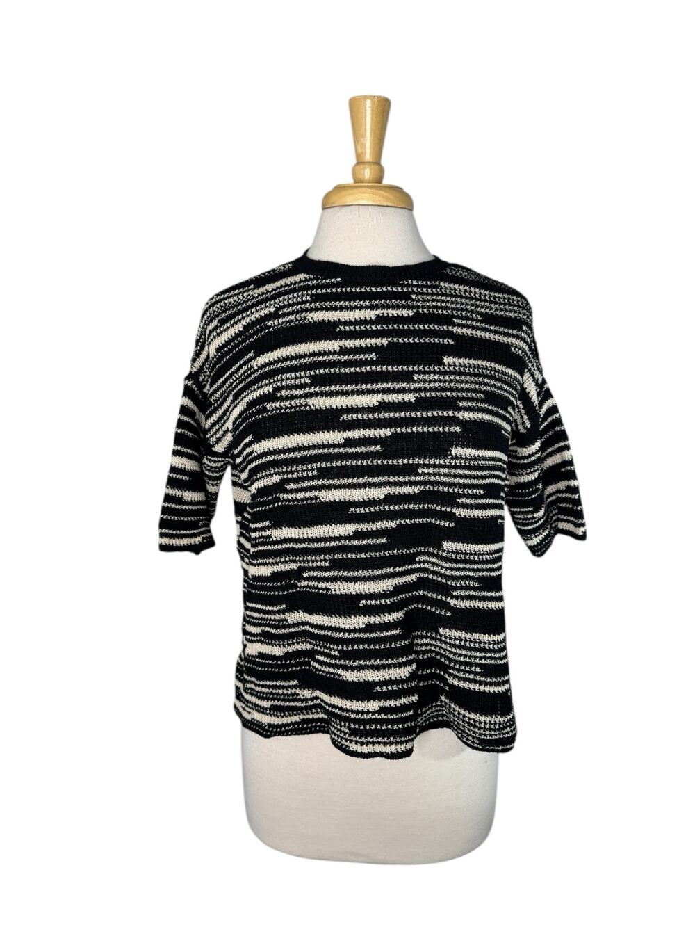 EILEEN FISHER Linen Blend Black Cream Stripe Keyhole Back Sweater Size Medium